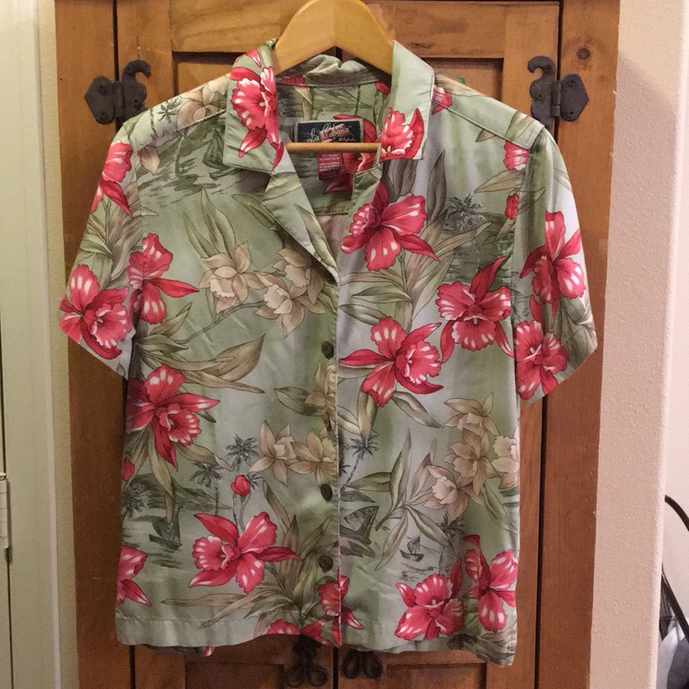 La Cabaña women’s button down top (M)